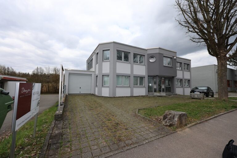 Attraktive Bürofläche mit Pkw-Stellplatz und Garage