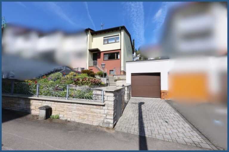 Reiheneckhaus mit Garage in bevorzugter Lage