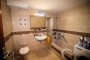 Helle 2-Zimmer-Mietwohnung mit Balkon und Pkw-Stellplatz - Bad mit WC