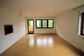 Verkauft: 2,5-Zimmer-Wohnung mit großem Balkon und Carport - Wohn-und Essbereich